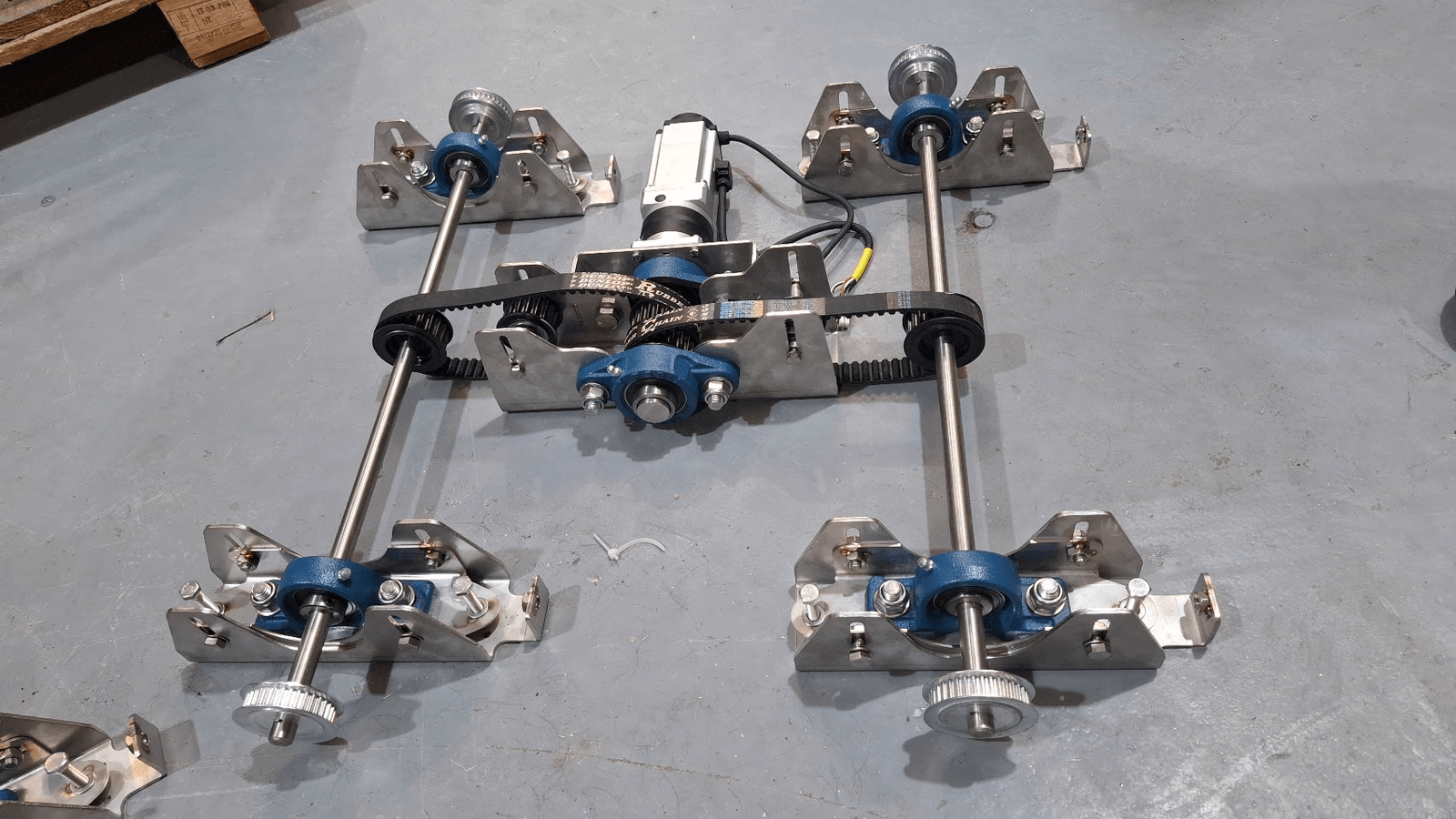 Y axis, 4 timing belt drive gearbox and assembly (removed)